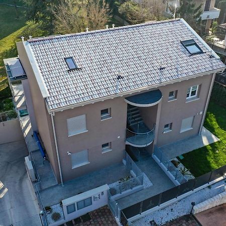Rio Beach Apartment Дезенцано-дель-Гарда Экстерьер фото